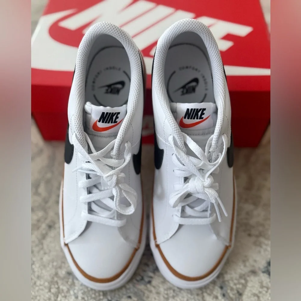 Nike Court Legacy White Black Gum Sneakers Youth 6Y Women’s 7.5 New
